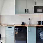 Ideal studio for 2 people - Marché des Batignolles